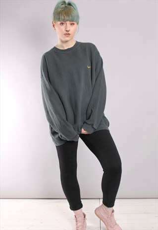 VINTAGE NIKE SWEATSHIRT