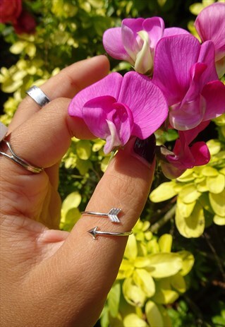 SILVER ARROW RING