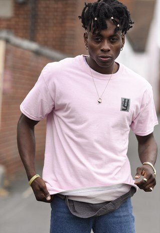 RETRO T-SHIRT IN PINK WITH WAVY PRINT.
