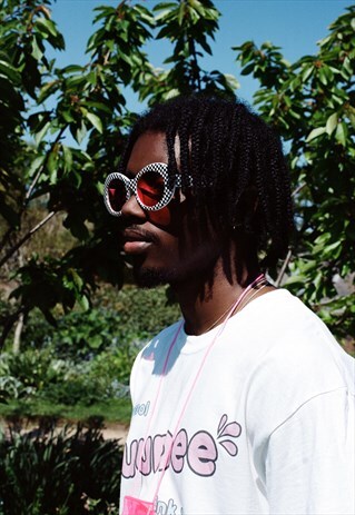 CHECKERED OVAL SUNGLASSES WITH RED COLOURED LENS