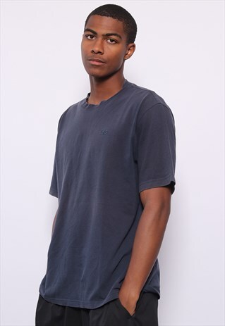 VINTAGE LACOSTE CHEST LOGO T-SHIRT NAVY BLUE