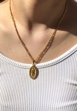 Oval Religious Mary Necklace Gold Plated