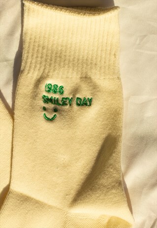 GREEN SMILEY DATE SOCKS