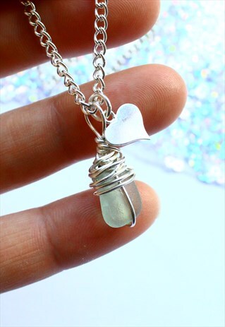 SEAGLASS NECKLACE WITH HEART CHARM