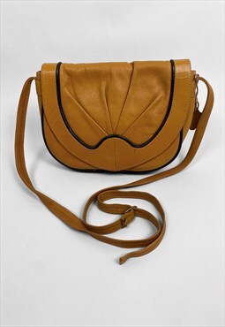 70's Vintage Ladies Soft Leather Brown Black Saddle Bag 