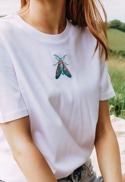 Colourful single moth t-shirt