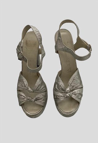 Dolcis Stardust Vintage 70's Platform Silver Lurex Shoes 6