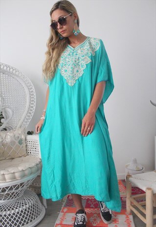 VINTAGE DRESS NECKLINE EMBROIDERY FRONT