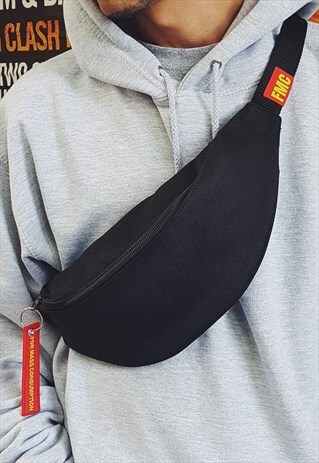 MINIMALIST BUM BAG FANNYPACK BLACK