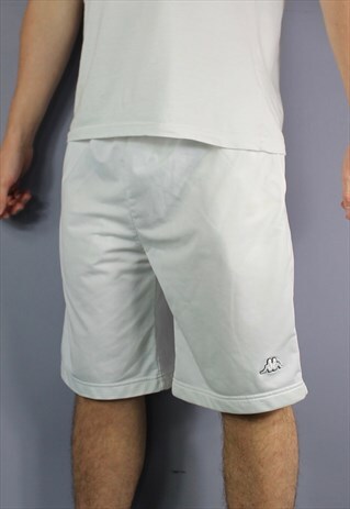 VINTAGE KAPPA SHORTS IN WHITE WITH POCKETS, EMBROIDERED LOGO