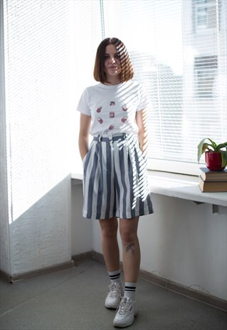 VINTAGE 80'S BLUE/WHITE STRIPED SHORTS