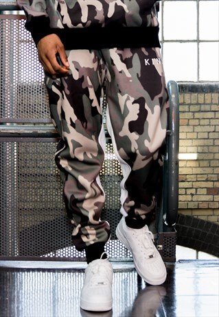 WHITECHAPEL TRACKSUIT BOTTOMS - CAMO