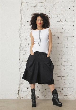 BLACK SKIRT PANTS/COTTON SKIRT