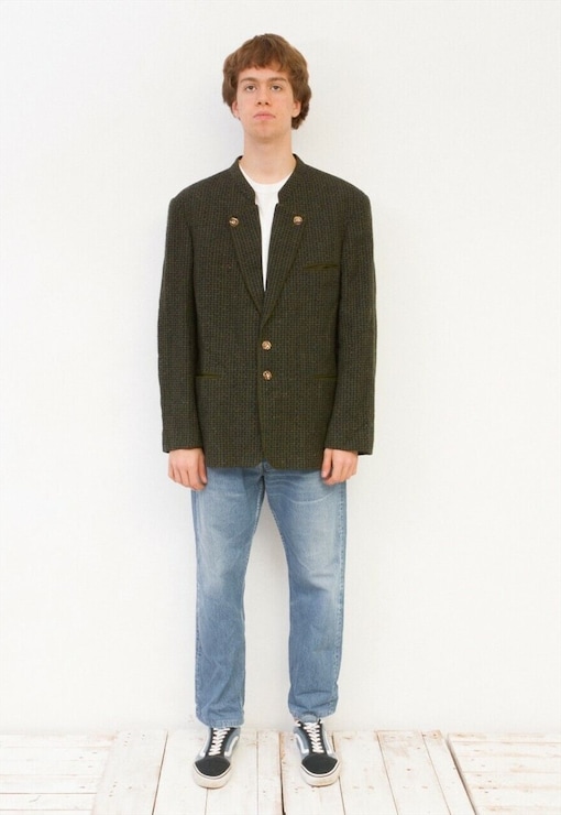 garment image