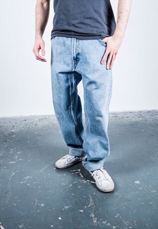 VINTAGE BLUE LEVI'S 501 RIPPED JEANS
