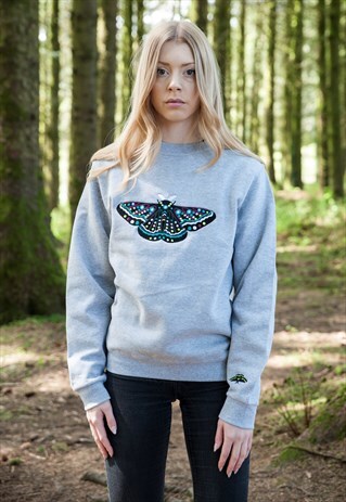 NEON YELLOW MOTH EMBROIDERED SWEATSHIRT