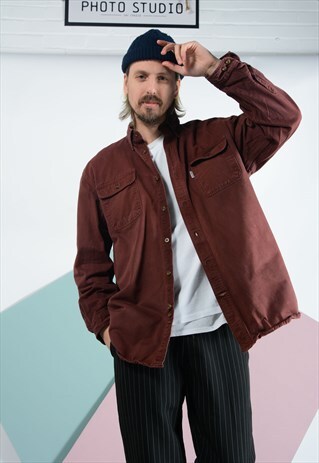 VINTAGE CARHARTT WORKWEAR SHIRT IN MAROON