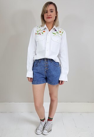 VINTAGE 90'S WHITE DENIM SHIRT W/ FLORAL EMBROIDERY