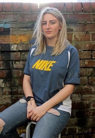 NIKE ATHLETIC T-SHIRT