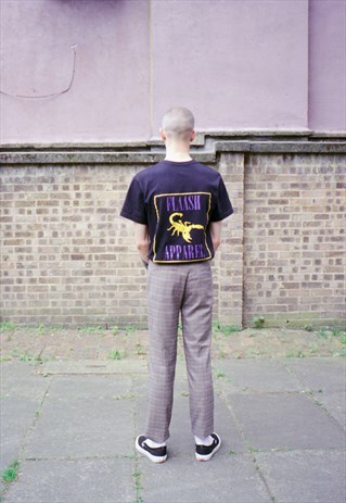 FLAASH WAVY SCORPION GRAPHIC TEE - BLACK