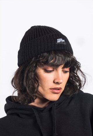 BEANIE IN BLACK