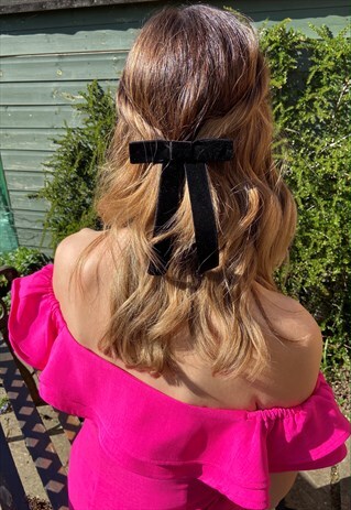 SLIM BLACK VELVET HAIR BOW