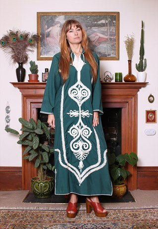 VINTAGE 70S EMERALD EMBROIDERED MOROCCAN FESTIVAL KAFTAN