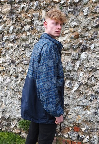 VINTAGE 90'S PATTERN WINDBREAK