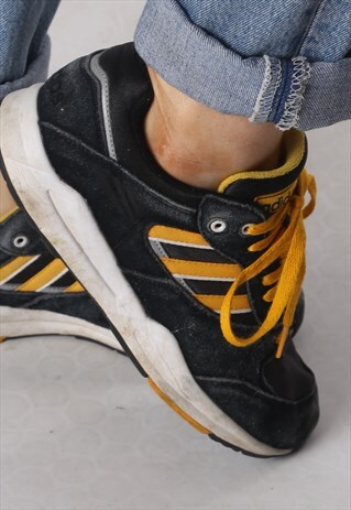 ADIDAS TECH SUPER TRAINERS UK 6 (6AE)