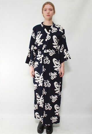 VINTAGE AUTHENTIC NAVY BLUE KIMONO