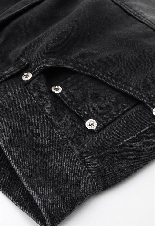 garment image