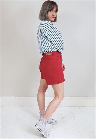 VINTAGE 90'S RED DENIM SHORTS