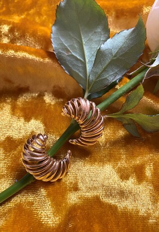 REVIVAL VINTAGE 80S MONET GOLD TONE EARRINGS