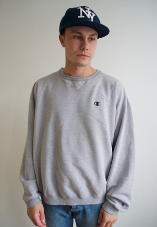 VINTAGE 90'S CHAMPION SWEATER