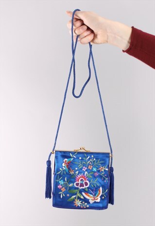 VINTAGE 90S SILK FLORAL EMBROIDERED CLASP PURSE BAG