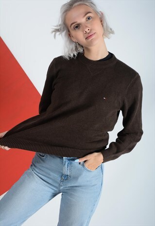 VINTAGE TOMMY HILFIGER KNITTED JUMPER IN BROWN