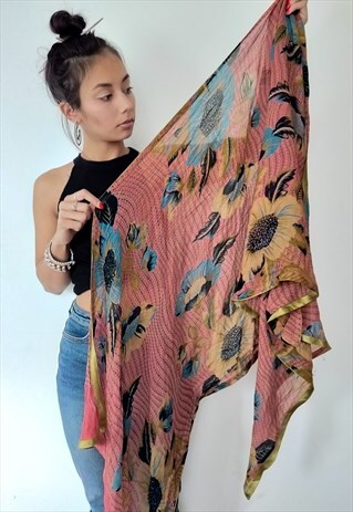 VINTAGE FLORAL SCARF