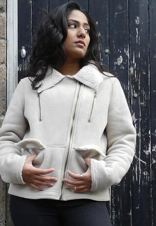 WOMEN'S 90'S CREAM SHERPA JACKET