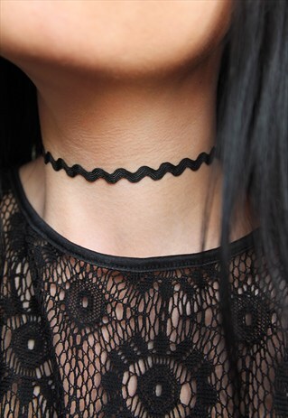 BLACK WAVE CHOKER