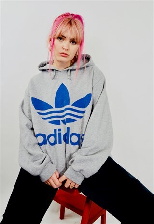 VINTAGE ADIDAS OVERSIZED GRAPHIC HOODIE