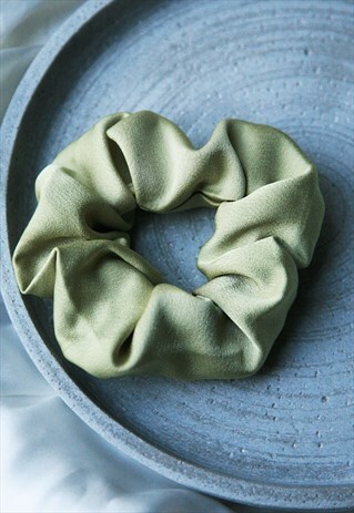 SATIN LUXE HAIR SCRUNCHIE