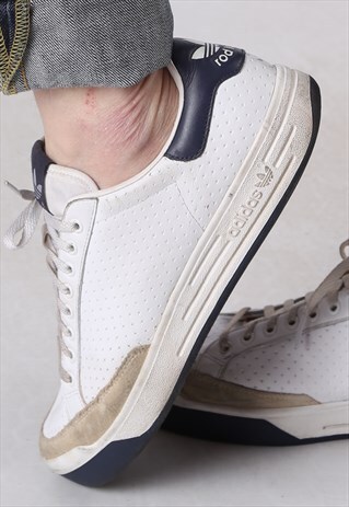 ADIDAS ROD LAVEL TENNIS TRAINERS UK 8.5 US 9 (B2H)