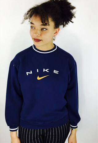 NIKE SWOOSH SWEATSHIRT