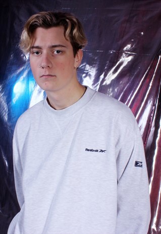 VINTAGE REEBOK GREY EMBROIDERED SWEATSHIRT