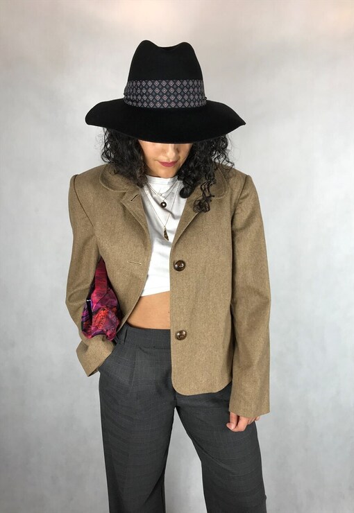 garment image