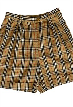 Burberry vintage Nova check shorts. S