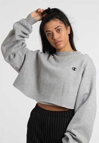 90S CHAMPION CROPPED EMBROIDERED SWEATSHIRT