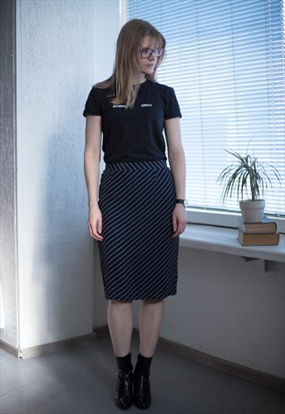VINTAGE 80'S MIDI NAVY STRIPED SKIRT