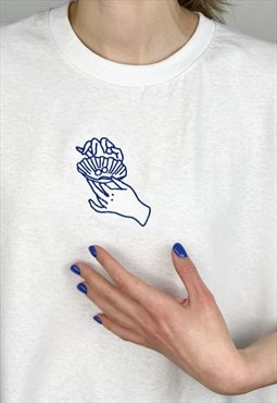 Mermaidcore Renaissance hands with pearls embroidery t-shirt