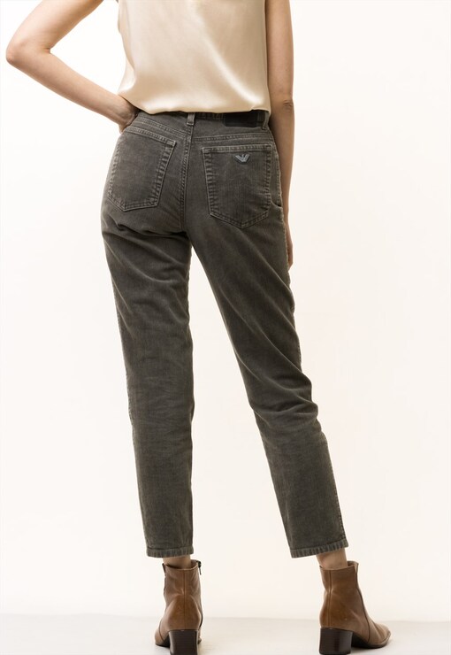 garment image